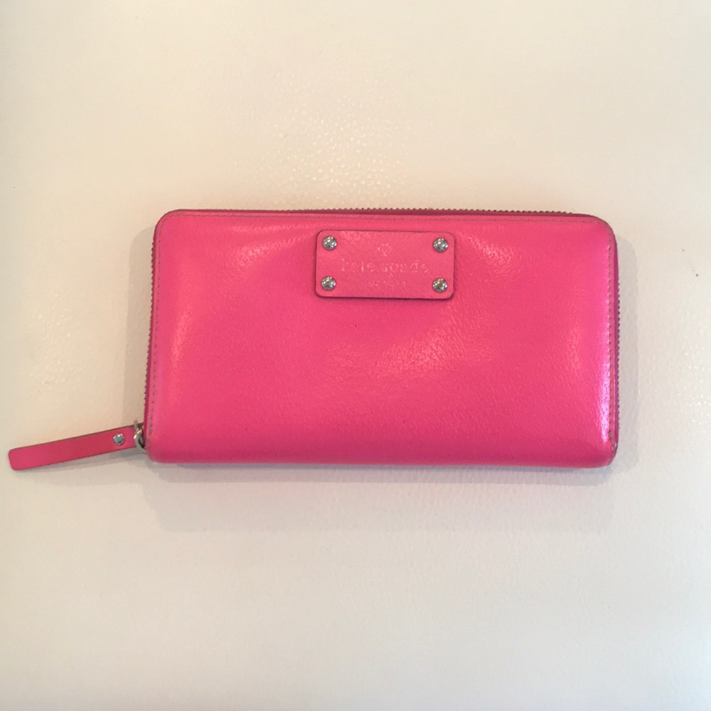 Continental Wallet